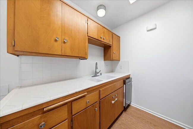 Foto del edificio - 4444 E Sunny Dunes Rd