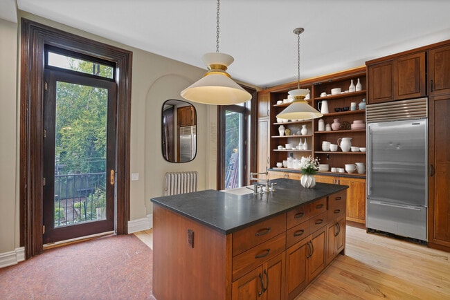 Photo - 284 Carroll St Townhome