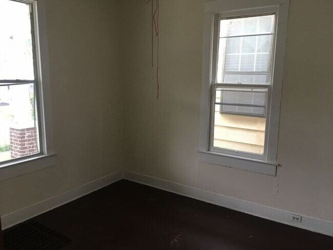 Building Photo - 1700 Berkley Ave