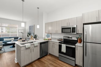 Building Photo - NOVI at Concord