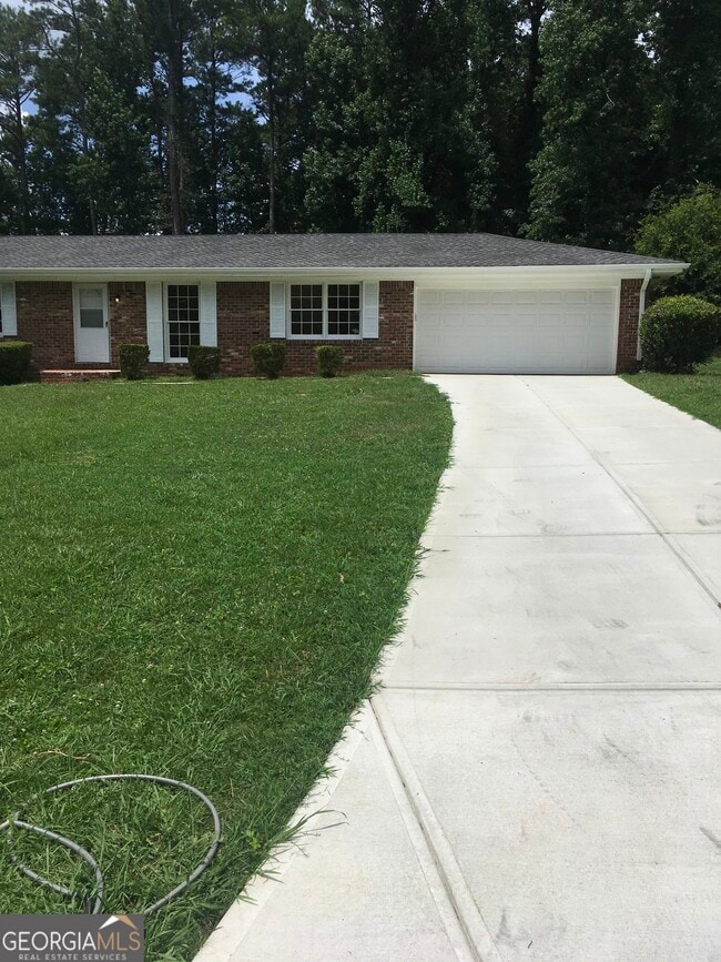 Building Photo - 5496 Joeclay Dr