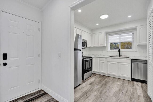 Foto del edificio - 229 SW 1st Ave