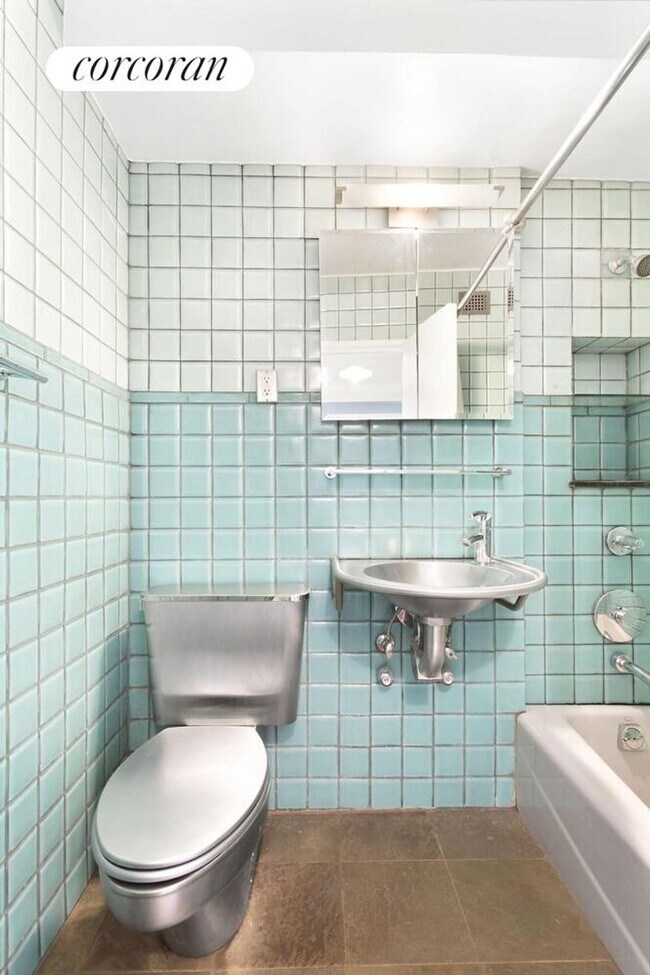 Foto del edificio - 411 E 53rd St