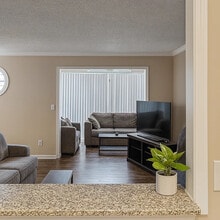 Building Photo - Room in Condo on Brockett Pl