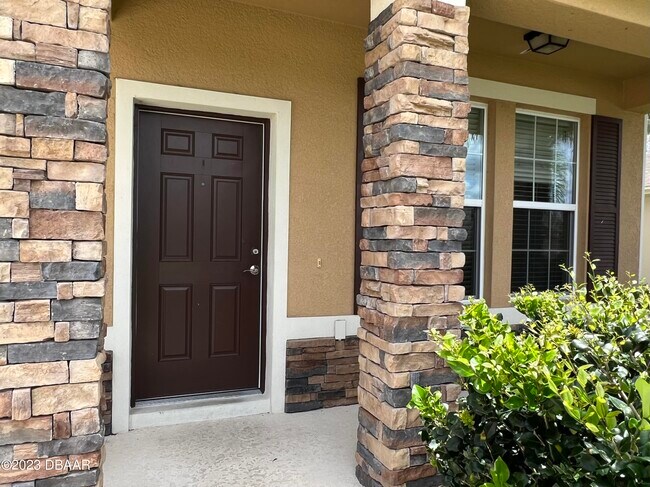 Foto del edificio - 5266 Plantation Home Way