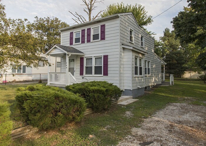 Primary Photo - Newly renovated home in West Deptford!