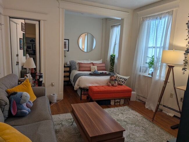 Building Photo - 1665 Commonwealth Ave