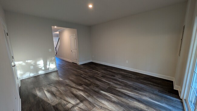 Foto del edificio - 6208 Quinns Creek Dr