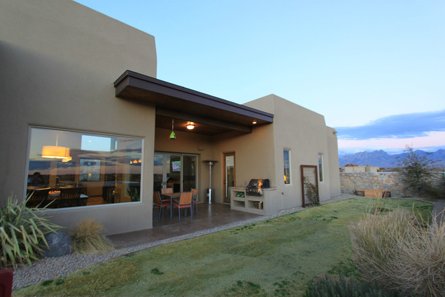Building Photo - 4210 Camino Lindo CT.