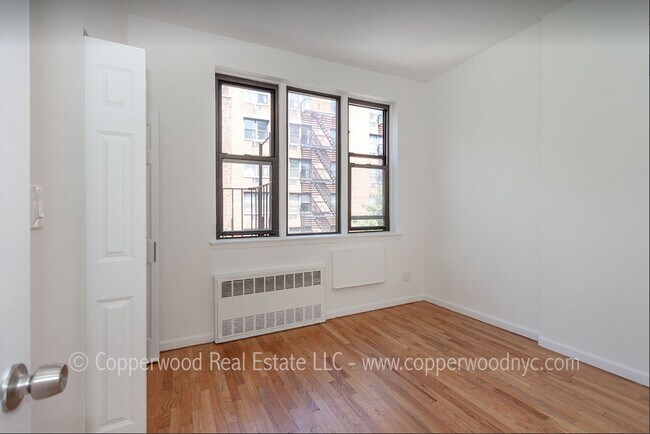 Building Photo - 234 E 83rd St
