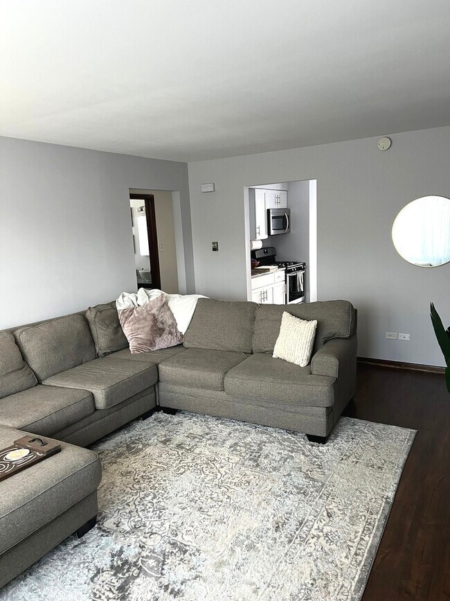 7601 Banks St Unit 2E, Justice, IL 60458 Condo for Rent in Justice, IL