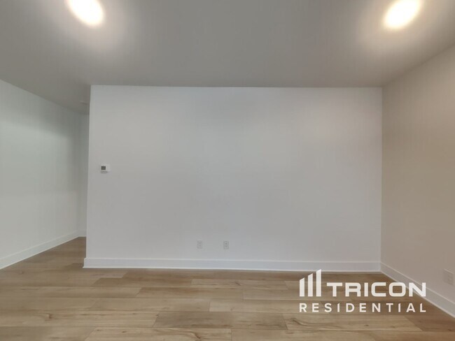 Foto del edificio - 84 Mayhaw Pt