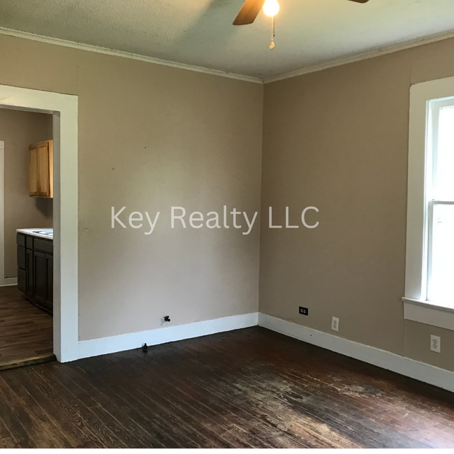 Building Photo - 1417 Yoist St. - Alexandria  MOVE IN SPECIAL