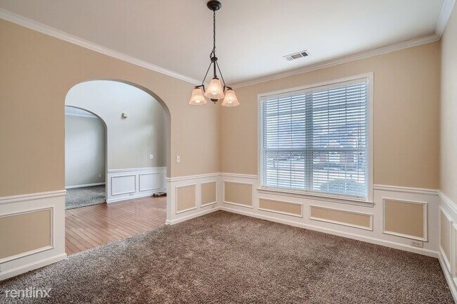 Building Photo - 5 br, 3 bath House - 2707 Rocky Trail Ct UNIT