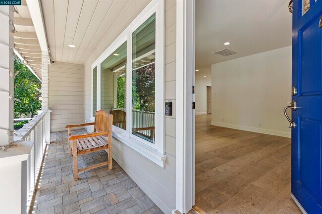 Foto del edificio - 125 Meadow Ln