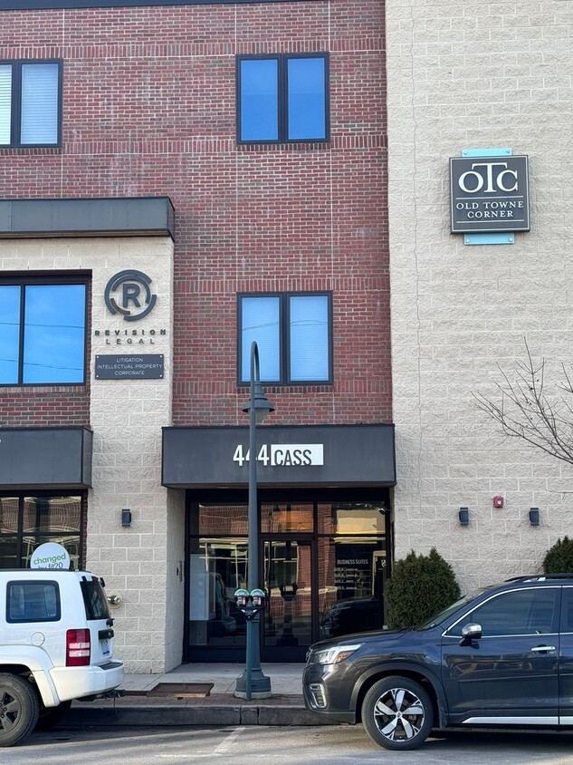 Primary Photo - 2 bedroom luxury condo