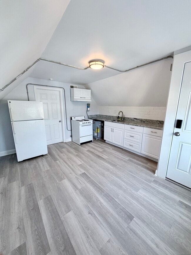 Foto del edificio - 35 Hillside Ave