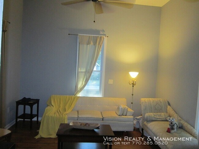 Foto del edificio - 131 S. Coleman St