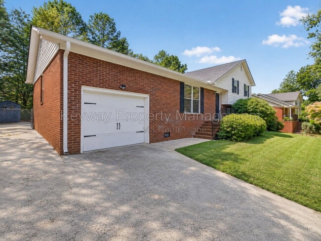 Building Photo - 2712 Fair Oak Ct