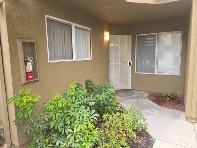 Foto del edificio - 27823 Violet