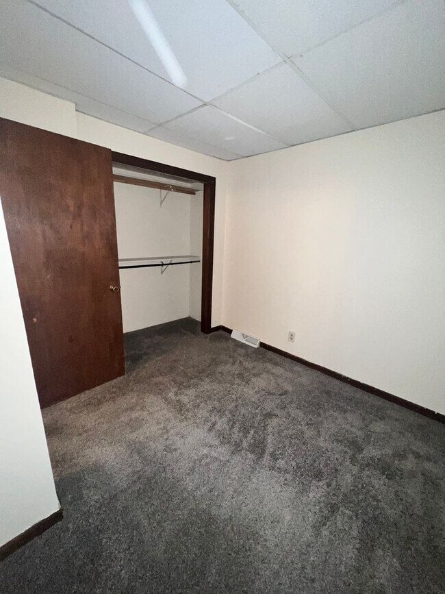 Building Photo - 4277-4277A S. 4th St.