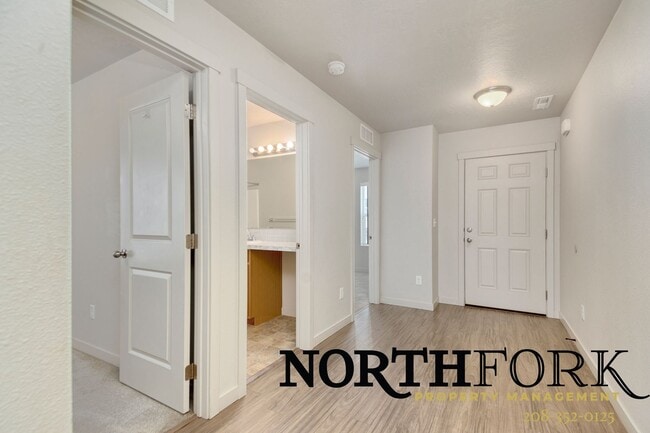 Foto del edificio - Charming Home for Rent in Caldwell