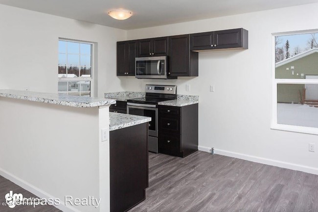 Building Photo - 4565 Amanda Dr
