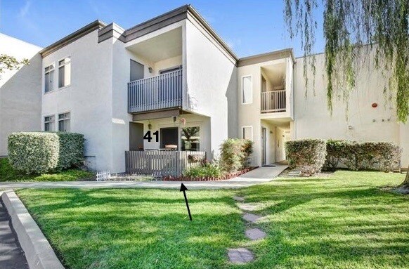 Downstairs Unit #41 - 432 Edgehill Ln