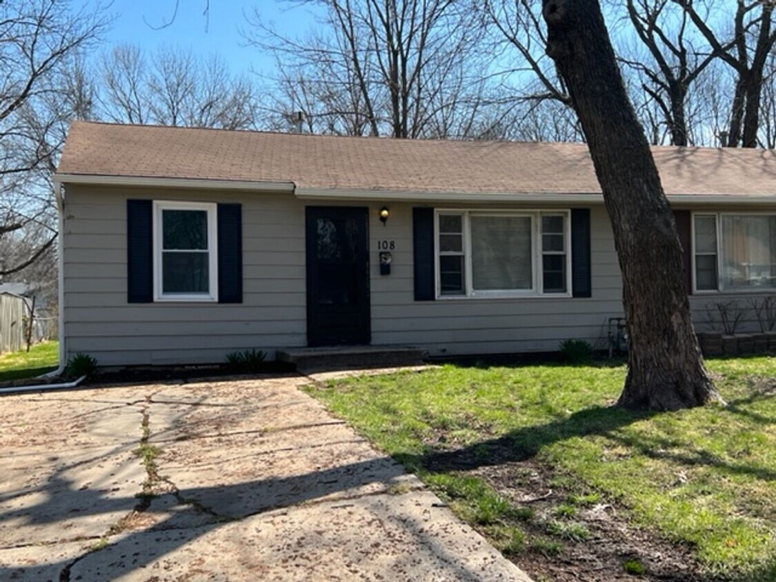 108 S Annie St, Olathe, KS 66061 House Rental in Olathe, KS