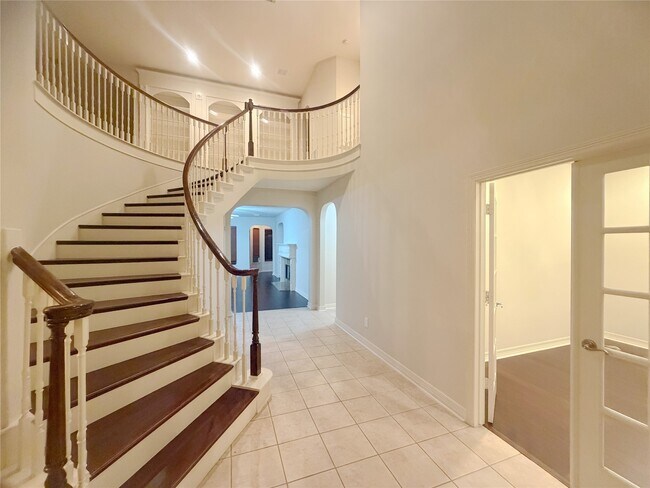 Foto del edificio - 5714 Brennan Ridge Ln