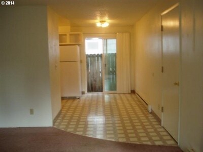 Dining Room - 4605 SE 35th Place (front)