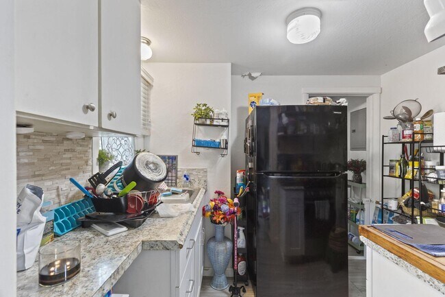 Foto del edificio - 916 NE 11th St