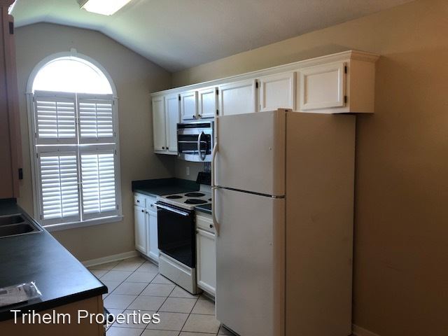 Building Photo - 3 br, 2 bath House - 310 Evergreen way