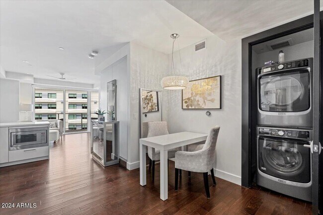 Building Photo - 4422 N 75th St