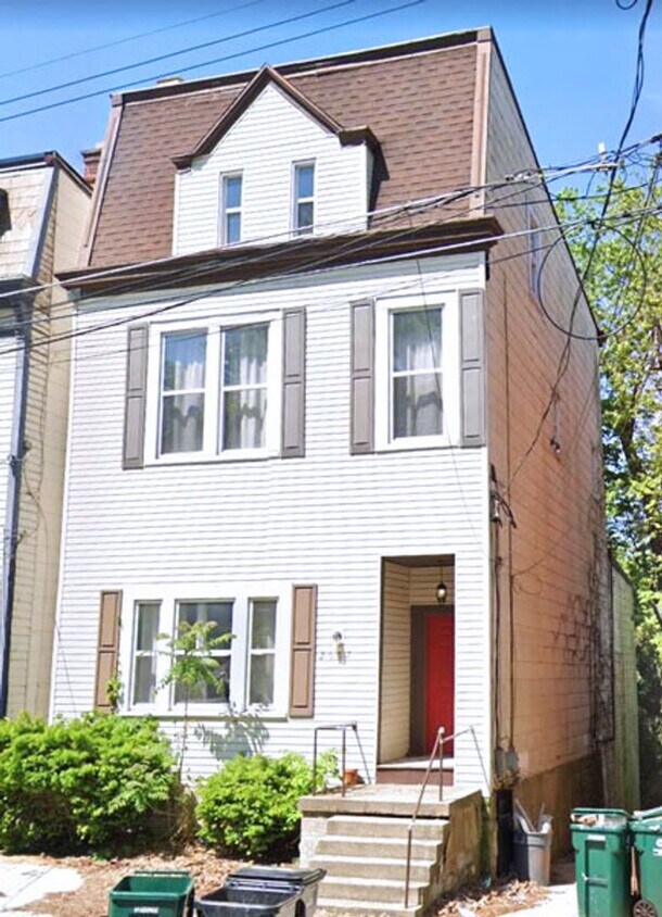 Foto principal - 2667 Bellevue Avenue