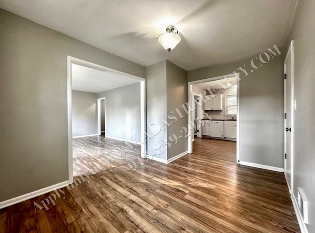 Foto del edificio - Updated 3 Bed 1 Bath Home In Independence-...