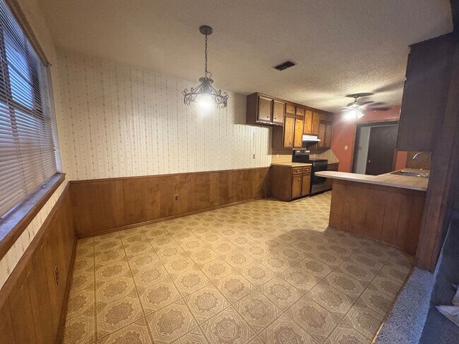 Foto del edificio - Spacious Living In Lubbock's Northwest Cor...