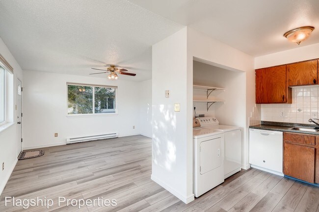 Building Photo - 3 br, 1 bath House - 654 Kattell Street