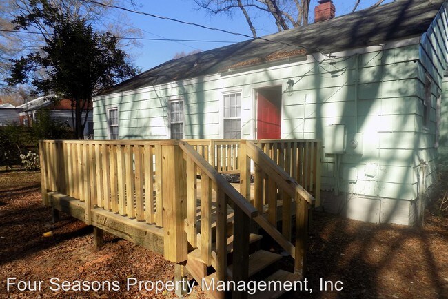 Building Photo - 3 br, 1 bath House - 922 Everett Place