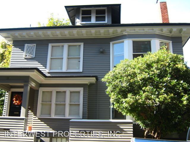 Primary Photo - 117 NW King Ave