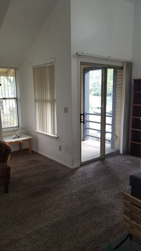 Primary Photo - 214 A St