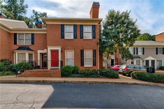 Foto del edificio - 64 Mt Vernon Cir