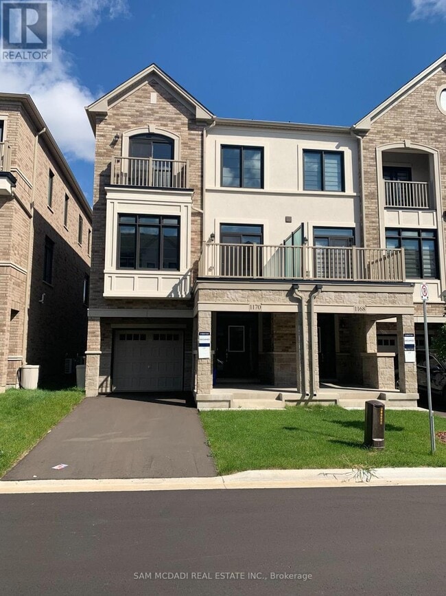 Building Photo - 1170 Lloyd Landing