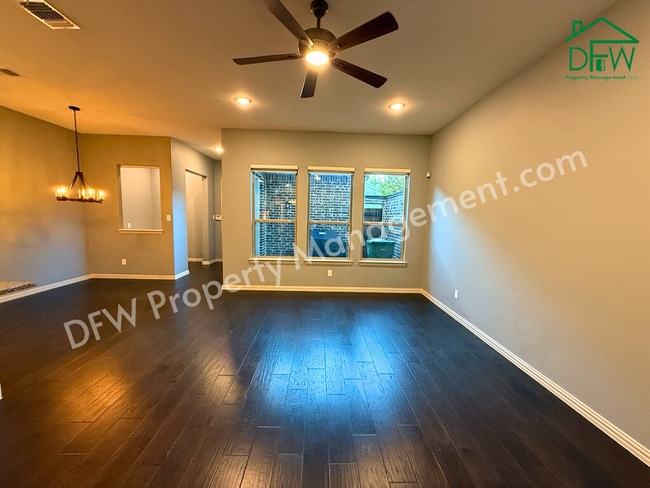 Building Photo - Spacious 3-Bedroom Townhome in Prime Arlington Location – Stylish, Modern, and Move-In Ready!