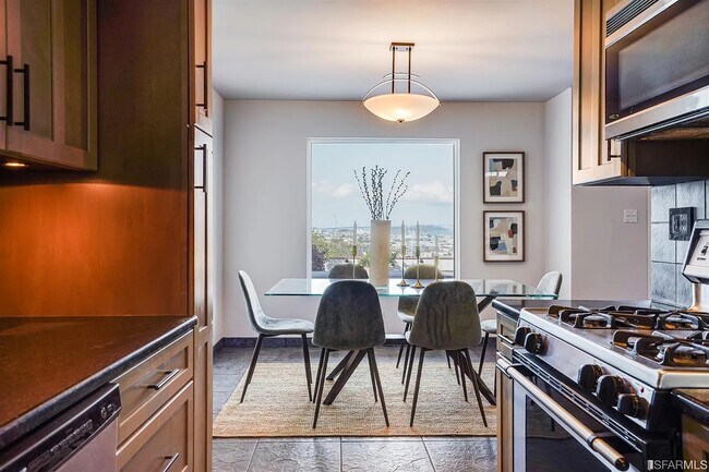 Foto del edificio - 270 Bayview Cir