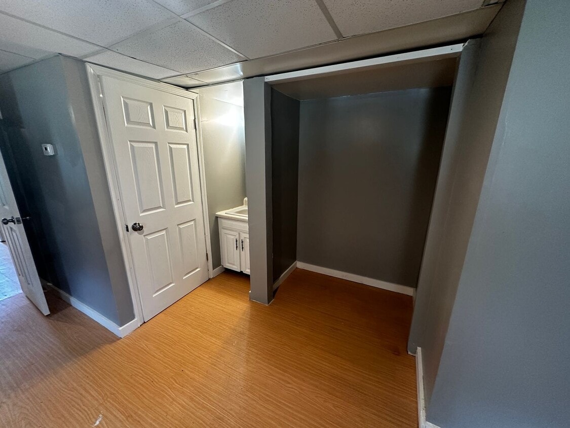 Building Photo - 1101 S 14th St