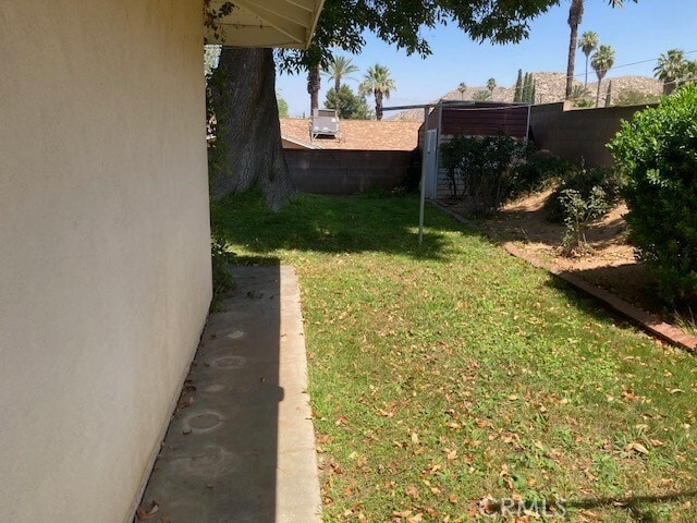 Foto del edificio - 515 Alta Mesa Dr