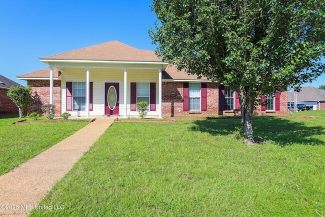 Building Photo - 1123 Bullrun Dr