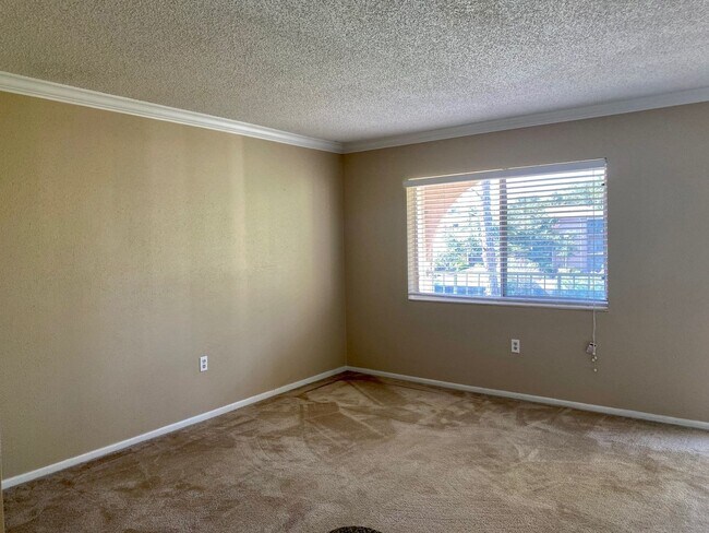 Foto del edificio - 1 Bed/1 Bath Condo For Rent in Waterside a...