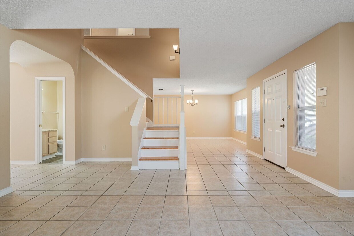 Primary Photo - 4 Bedroom/2.5 Bath Redland Springs Subdivi...